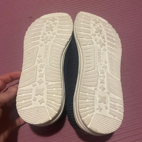 Women’s Size 9 Wendy Knit 2 HEY DUDE slip on shoes - Picture 7 of 7